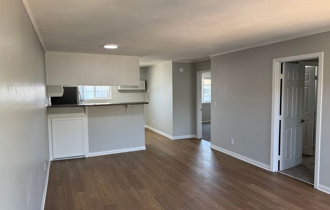 2 beds, 1.5 baths, 866 sqft, $2,695, Unit 810G9