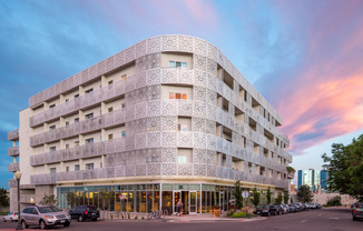 Lumina Apartments