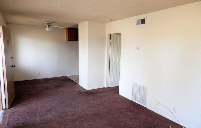 2 beds, 1 bath, 756 sqft, $1,350, Unit Unit 218