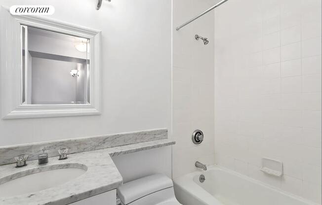Studio, 1 bath, 400 sqft, $3,100, Unit 4M