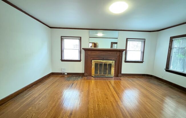 Newly updated 4 bedroom house in Laurelhurst neighborhood!