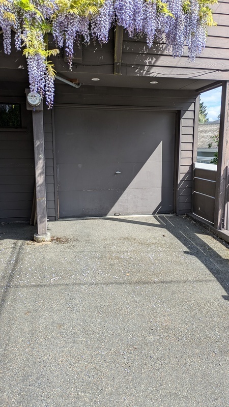 2114 7 AVE W