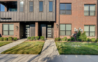 2828 ADDISON PARK