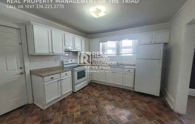 1512 E 1 ST