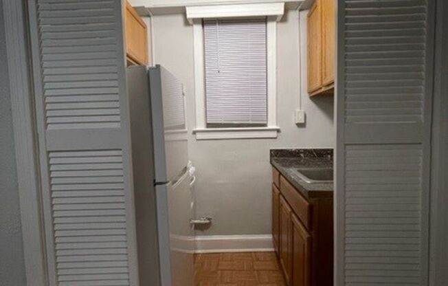Studio, 1 bath, 300 sqft, $1,700, Unit 602