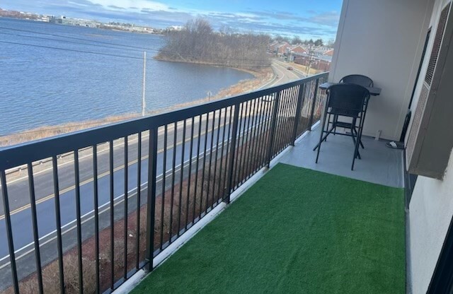 1 bed, 1 bath, 644 sqft, $2,400, Unit 407