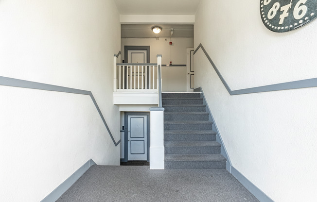 Welcome Home to Granada Apartments