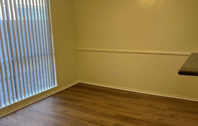 079 - 1306 N Columbus