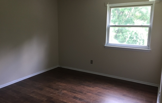 9439 Woodbridge Rd.