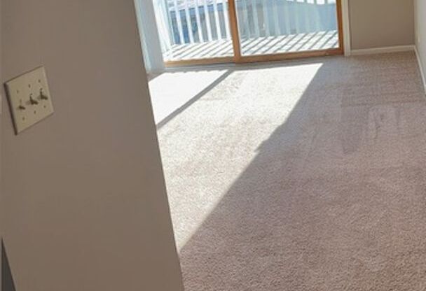 1 bed, 1 bath, 615 sqft, $839, Unit 230