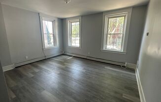 2 beds, 1 bath, $1,800, Unit 1