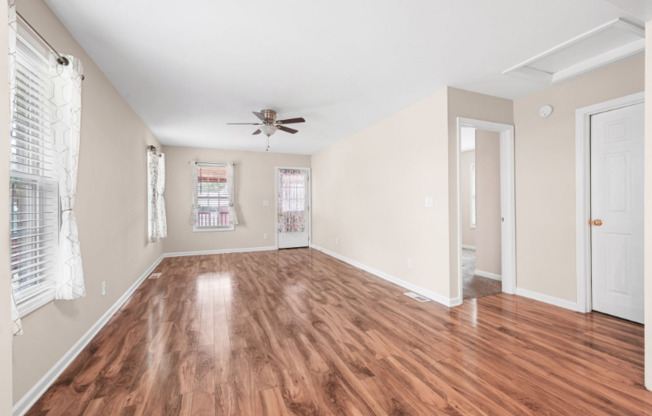 1108 WAVERUNNER CT E
