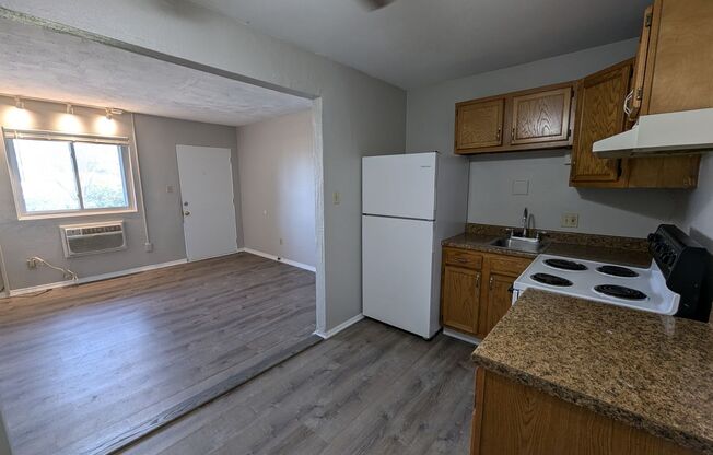 1 bed, 1 bath, 550 sqft, $795, Unit 22