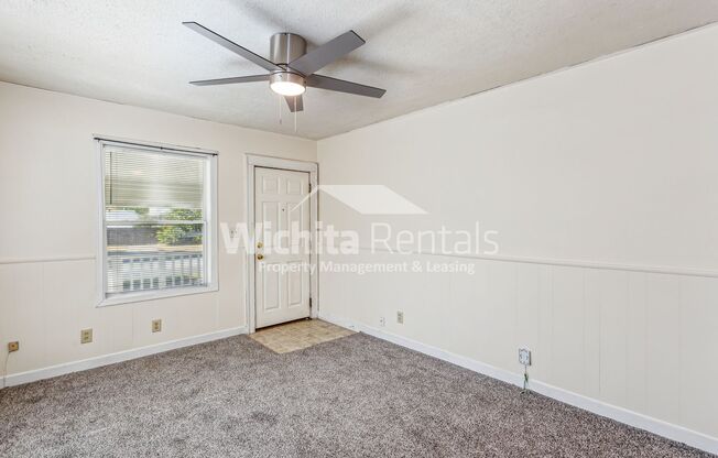 2 beds, 1 bath, $945