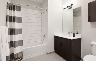 Bathroom With Bathtub at The Link at Aberdeen Station, Aberdeen, 07747