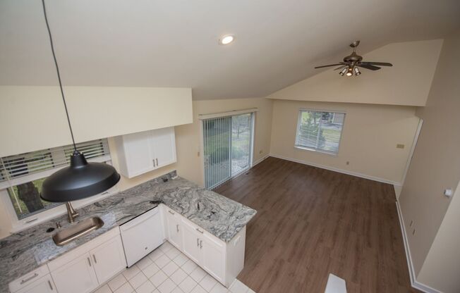 2 beds, 2 baths, 1,087 sqft, $2,695, Unit 7J