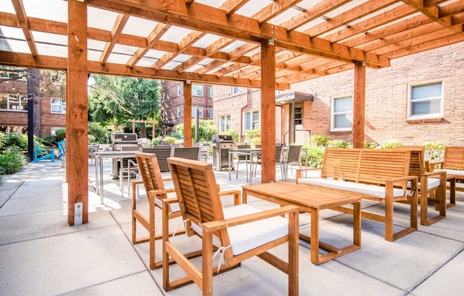 Common Patio and Gas Grills at Cadence, Seattle