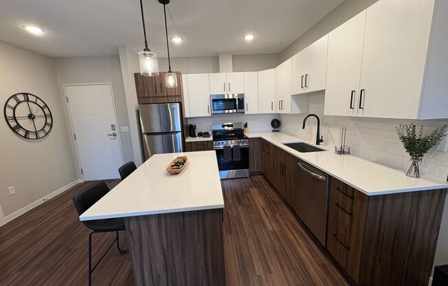 1 bed, 1 bath, 750 sqft, $1,700, Unit 505