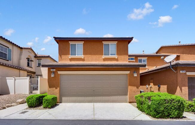 Beautiful Townhome located in Inspirada Henderson 3 bedroom, 2.5 Baths, 2 car garage