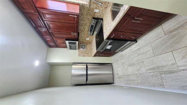 1 bed, 1 bath, 2,400 sqft, $2,500, Unit 1