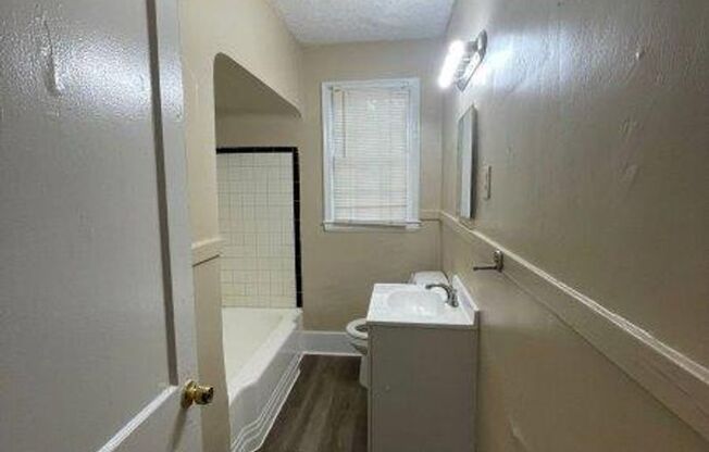 3 beds, 1 bath, $949