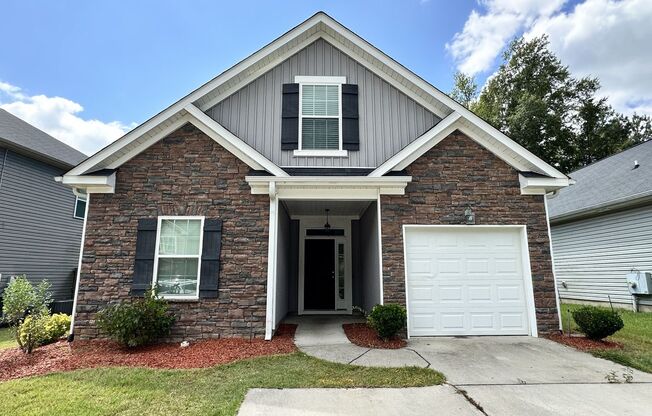 3 bed/2 bath home with 1-car garage for rent in Canterbury Farms (Columbia County)!