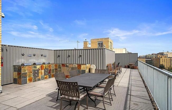 1 bed, 1 bath, $2,195, Unit Unit 226