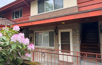 2321 NE 55th St, Seattle, WA 98105