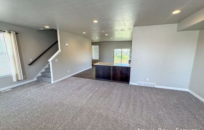 2530 N KNIGHTS LN