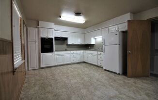 3 beds, 2 baths, $1,495