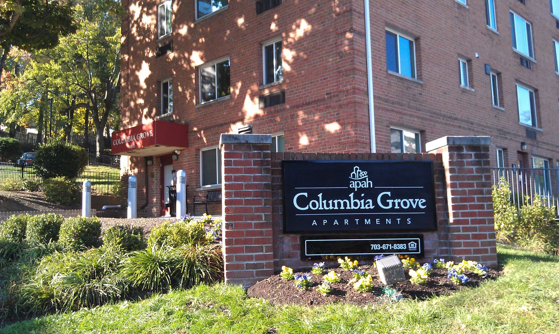 Columbia Grove