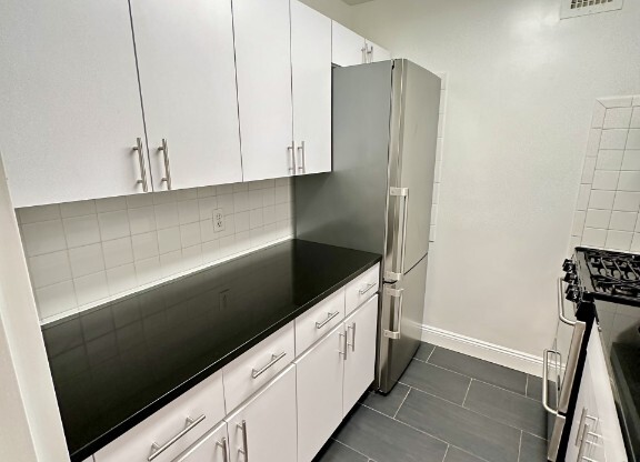 1 bed, 1 bath, $3,695, Unit 4A