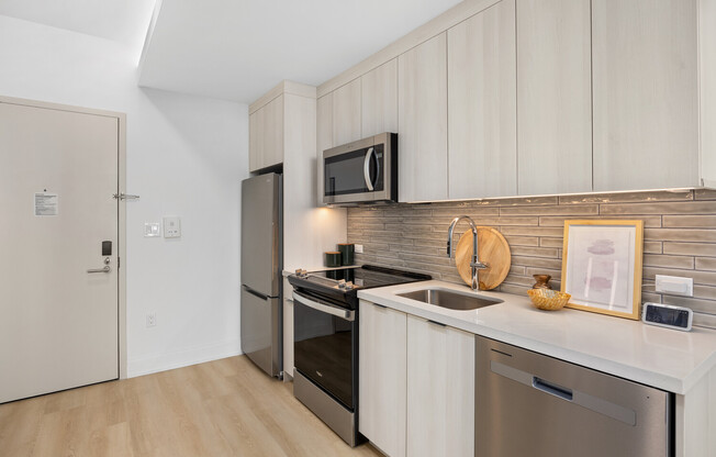 1 bed, 1 bath, $3,355, Unit 1928