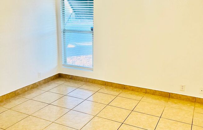 1 bed, 1 bath, 720 sqft, $1,095, Unit 101