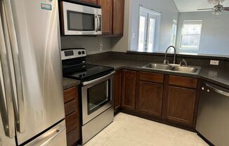 3 beds, 2 baths, $1,650