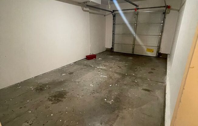 3 beds, 2.5 baths, 1,180 sqft, $1,800, Unit 2128-4855