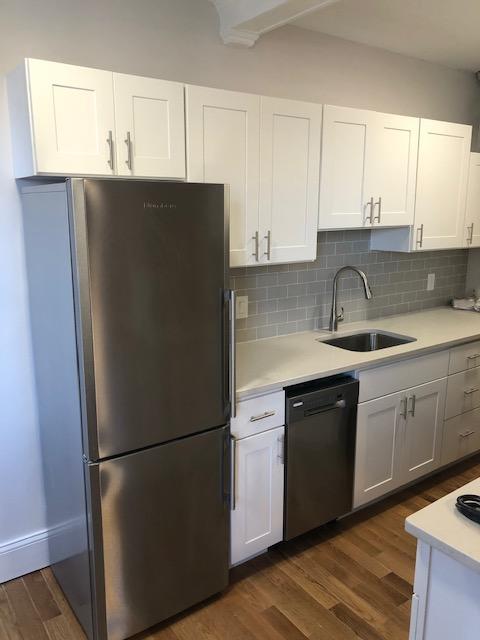 1 bed, 1 bath, 475 sqft, $3,200, Unit 24