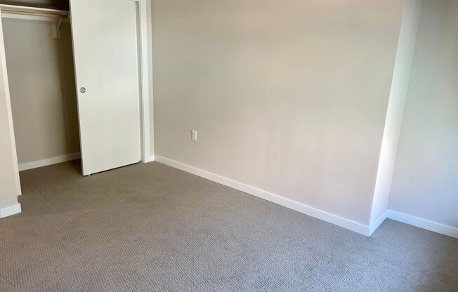 2 beds, 2 baths, 1,513 sqft, $2,495, Unit Cream City Lofts-102
