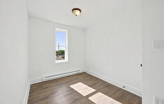2BR/3BA House | Kensington