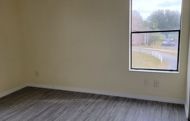2 beds, 1 bath, $1,275, Unit # 2-308