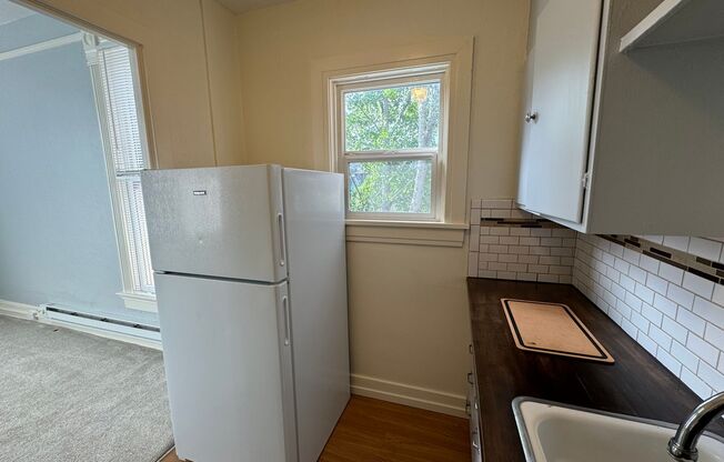 1 bed, 1 bath, $1,395, Unit Unit H