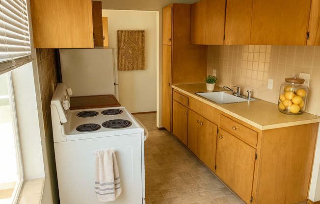 6533 CALIFORNIA AVE SW