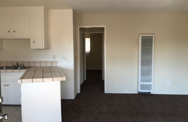 1104-1118 E. FRANKLIN AVENUE