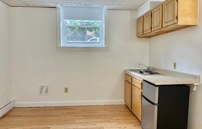 Studio, 1 bath, $2,095, Unit A