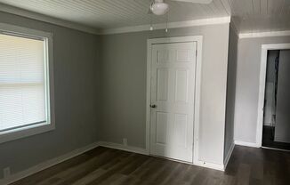 1 bed, 1 bath, $625, Unit Apt A