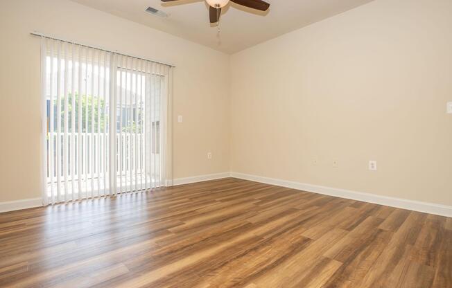 TAKE ADVANTAGE OF THE NATURAL LIGHTING AT THE ROTHBURY