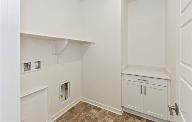 Charming 4-Bedroom Townhome Rental in West End, Fontana - 7064 Mallow Dr, Unit 2