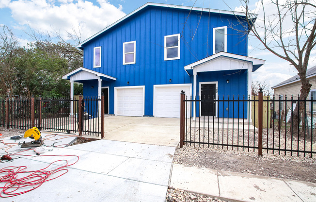 322 VINE ST