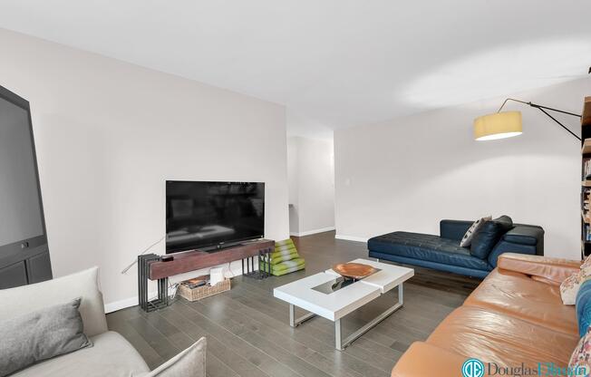 1270 5th Ave Apt 4G