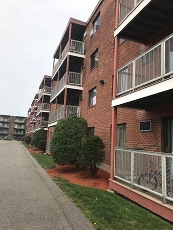 1 bed, 1 bath, 661 sqft, $2,300, Unit 59